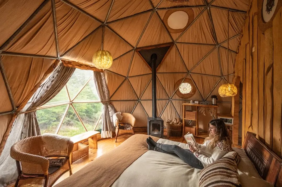 Suite Dome at EcoCamp inside