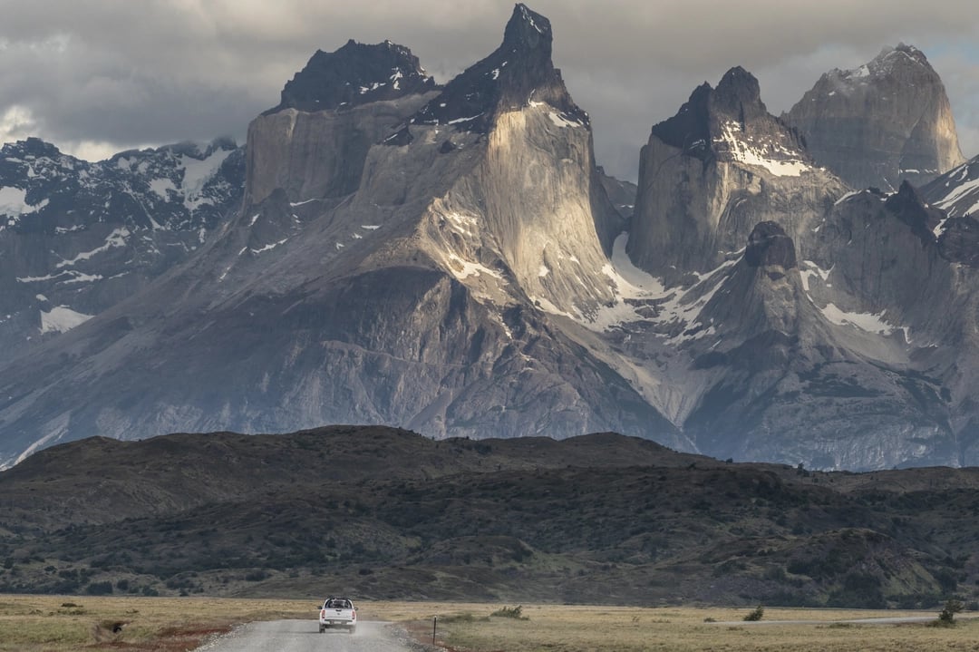 Driving to los Cuernos Torres del Paine