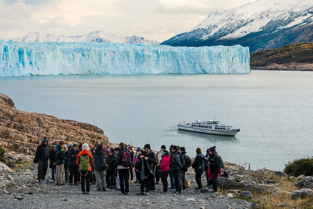 Ice hiking briefing
