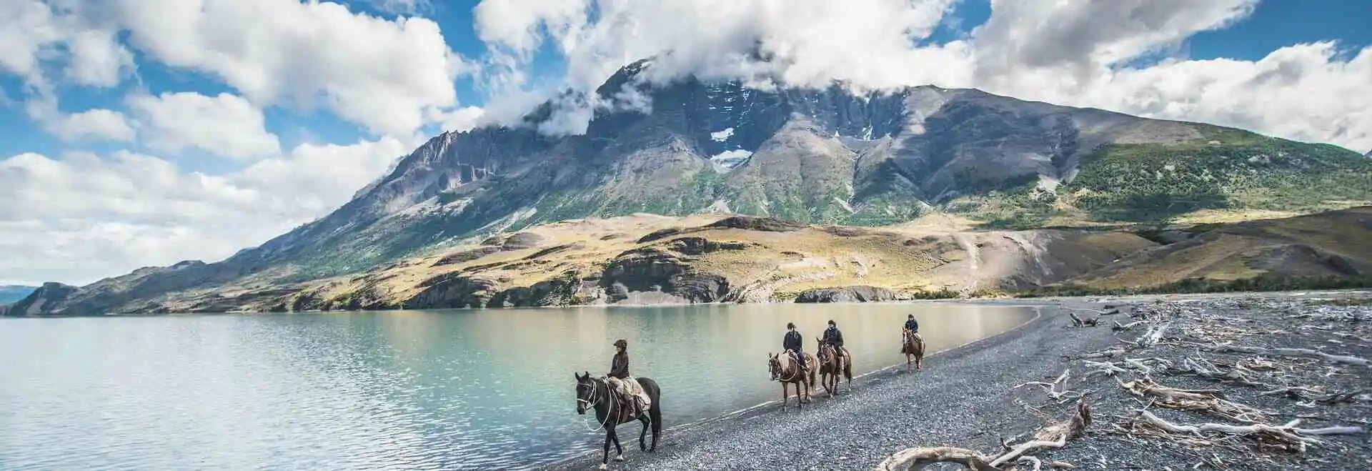 Cabalgata-Epic-Patagonia-compressed